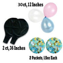Schwarzer Riesenballon; Rosa und blaues Geschlecht offenbaren Ballon